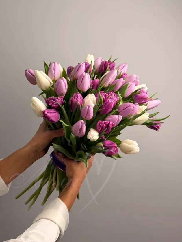 Букет из тюльпанов «Весенняя рапсодия»