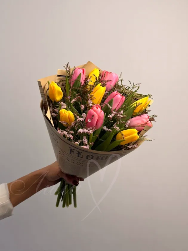 Букет из тюльпанов «Рассвет»