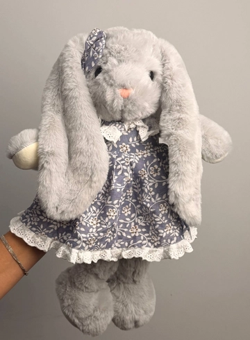 Мягкая игрушка &laquo;Зайка в сером платье&raquo; от интернет-магазина цветов в 