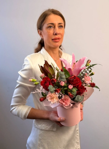 Композиция &laquo;Розовый восход&raquo; от интернет-магазина цветов в 