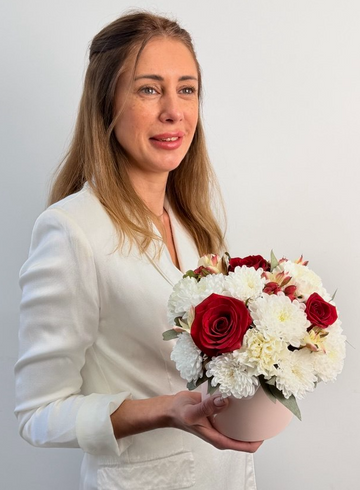 Композиция из хризантем, роз и гвоздик &laquo;Агния&raquo; от интернет-магазина цветов в 