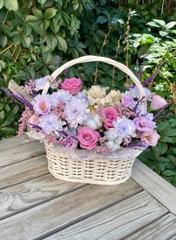 Композиция с розой &laquo;Вернисаж&raquo; от интернет-магазина цветов в 