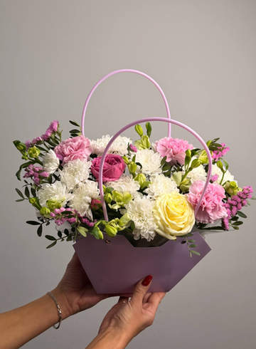 Композиция из сборных  цветов &laquo;Романтический вечер&raquo; от интернет-магазина цветов в 