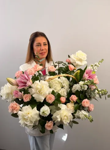 Сборная композиция &laquo;Шарм&raquo; от интернет-магазина цветов в 