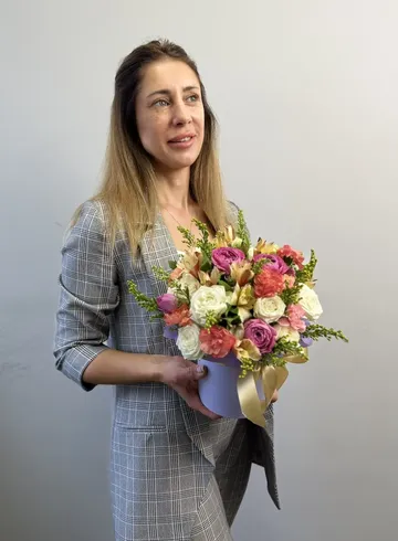 Композиция &laquo;Робкий поцелуй&raquo; от интернет-магазина цветов в 