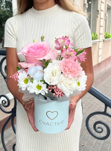 Композиция с Французской розой &laquo;Летнее пробуждение&raquo; от интернет-магазина цветов в 