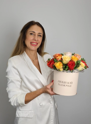 Композиция из роз &laquo;Красота&raquo; от интернет-магазина цветов в 