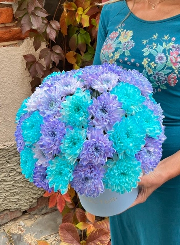 Композиция из хризантем «Изумруд» от интернет-магазина цветов в 