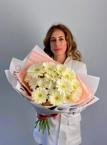 Букет с герберой «Красота» от интернет-магазина цветов в 