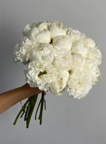 Букет с пионами &laquo;Блаж&raquo; от интернет-магазина цветов в 