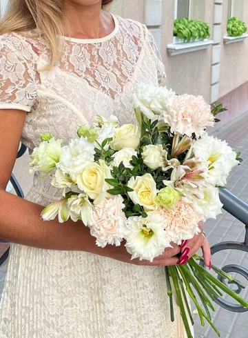 Букет «Романтик» от интернет-магазина цветов в 