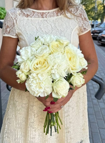 Букет из роз «Николь» от интернет-магазина цветов в 