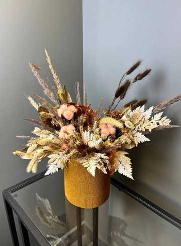 Композиция в интерьер &laquo;Саюри&raquo; от интернет-магазина цветов в 