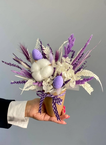 Композиция из сухоцветов &laquo;Черничный кулич&raquo; от интернет-магазина цветов в 