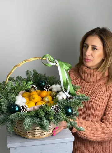 Композиция «Новый год» от интернет-магазина цветов в 