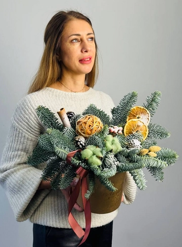 Композиция &laquo;Зимнее волшебство&raquo; от интернет-магазина цветов в 