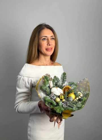 Композиция из пихты &laquo;Снежная радость&raquo; от интернет-магазина цветов в 