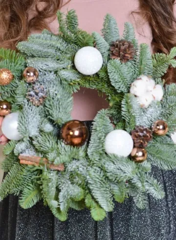 Венок натуральный от интернет-магазина цветов в 