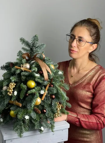 Елочка натуральная &laquo;Бенгальские огни&raquo; от интернет-магазина цветов в 