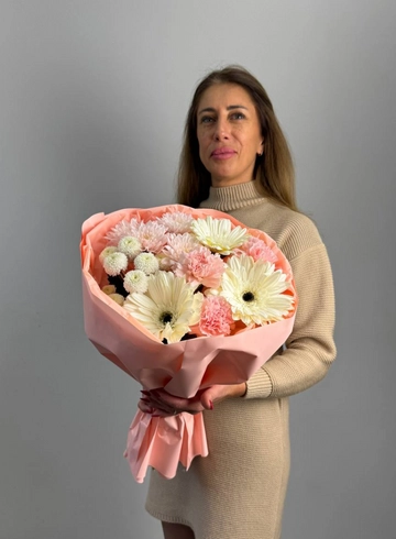 Букет сборный «Для улыбки» от интернет-магазина цветов в 