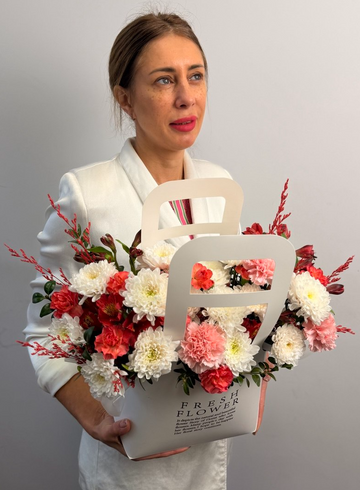 Композиция из хризантем, гвоздик и альстромерий &laquo;Розовый Восторг&raquo; от интернет-магазина цветов в 