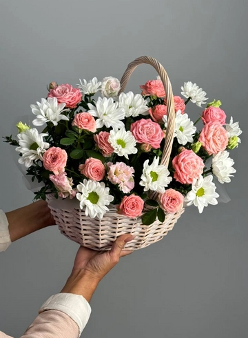 Композиция &laquo;Мисс&raquo; от интернет-магазина цветов в 