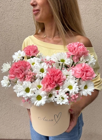 Композиция  с диантусом «Идеал» от интернет-магазина цветов в 