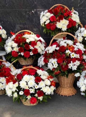 Композиции ко дню города от интернет-магазина цветов в 