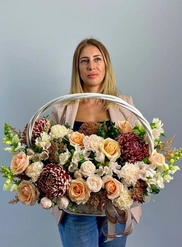 Композиция «Осеннее свидание» от интернет-магазина цветов в 