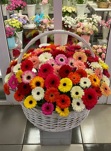 Корзина «101 гербера» от интернет-магазина цветов в 