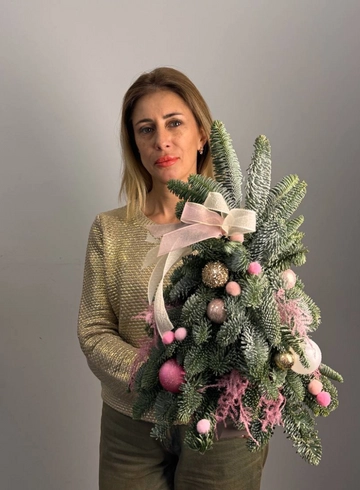 Ёлочка &laquo;Праздничная&raquo; от интернет-магазина цветов в 