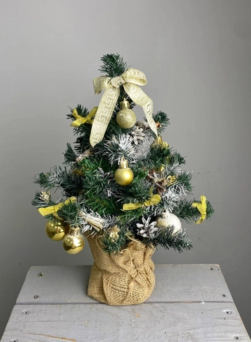 Ёлочка декоративная &laquo;Золотые огоньки&raquo; от интернет-магазина цветов в 