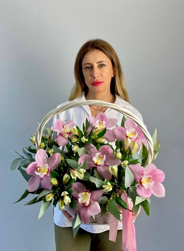 Композиция из орхидей &laquo;Нежная орхидея&raquo; от интернет-магазина цветов в 