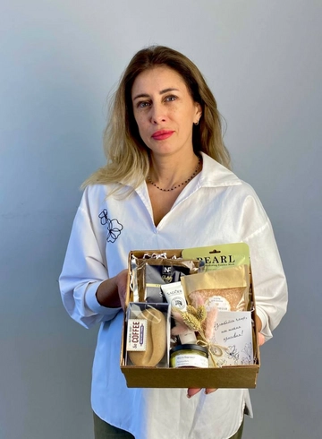 Бокс &laquo;Для нее&raquo; от интернет-магазина цветов в 