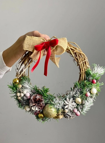 Венок "Нарядный от интернет-магазина цветов в 