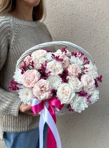 Композиция из роз «Сердце для нее» от интернет-магазина цветов в 