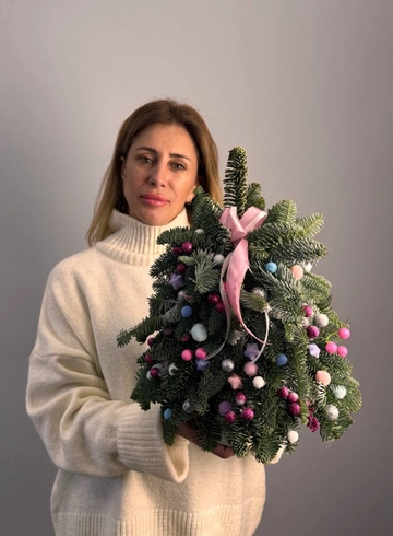 Елка «Нарядная» от интернет-магазина цветов в 