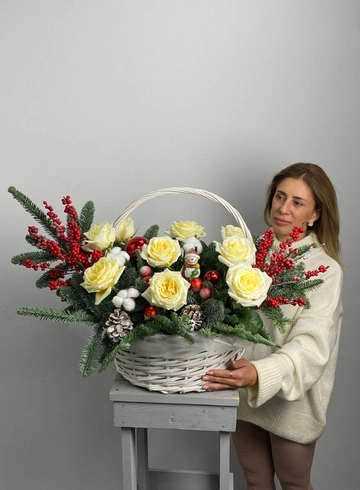 Композиция «Канделайт» от интернет-магазина цветов в 