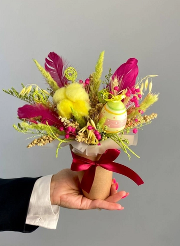 Композиция &laquo;Пасхальный подарок&raquo; от интернет-магазина цветов в 