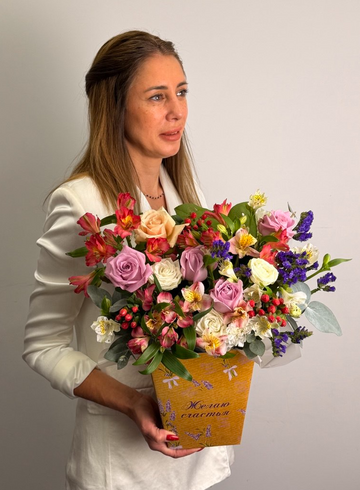 Композиция &laquo;Праздничный Бум&raquo; от интернет-магазина цветов в 