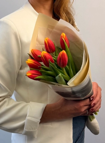 Букет из тюльпанов &laquo;Жар-птица&raquo; от интернет-магазина цветов в 