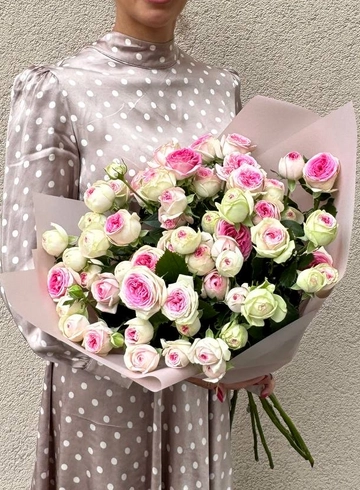 Букет  из кустовых роз &laquo;Незабываемая любовь&raquo; от интернет-магазина цветов в 