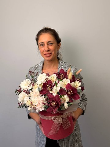 Композиция из орхидеи &laquo;Изысканность&raquo; от интернет-магазина цветов в 