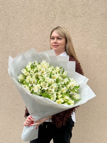 Букет из альстромерий &laquo;Белое золото&raquo; от интернет-магазина цветов в 