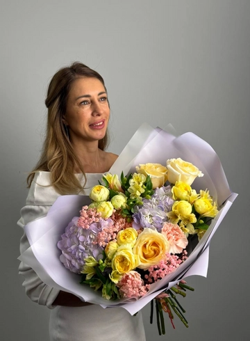 Букет сборный &laquo;Тутти - Фрутти&raquo; от интернет-магазина цветов в 