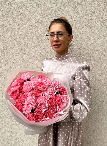 Букет из гвоздик &laquo;Нежное кружево&raquo; от интернет-магазина цветов в 