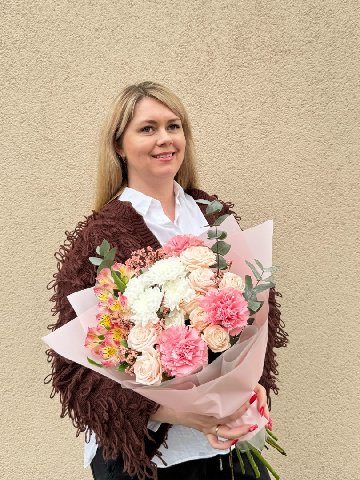 Сборный букет &laquo;Сказка&raquo; от интернет-магазина цветов в 