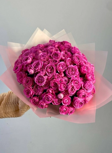 Букет из кустовых роз «Мелоди» от интернет-магазина цветов в 