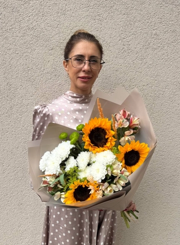 Букет с подсулнахами «Яркий восторг» от интернет-магазина цветов в 