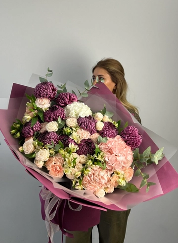 Сборный букет «Воздушное счастье» от интернет-магазина цветов в 